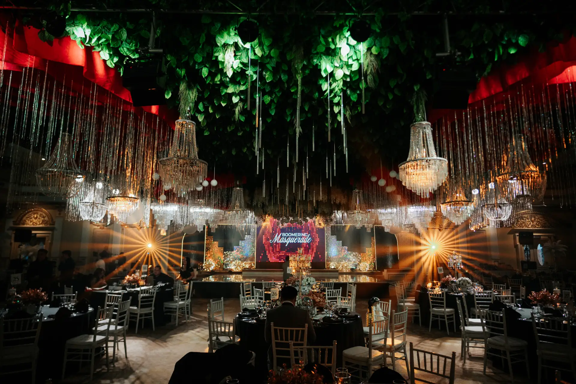 Boomering’s Year-End Masquerade Ball